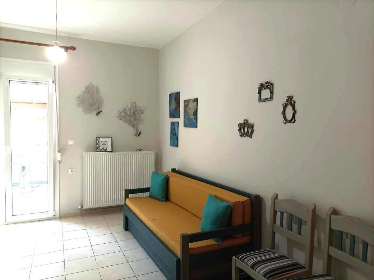 Menexe Apartments-Korali Neos Marmaras Apartment